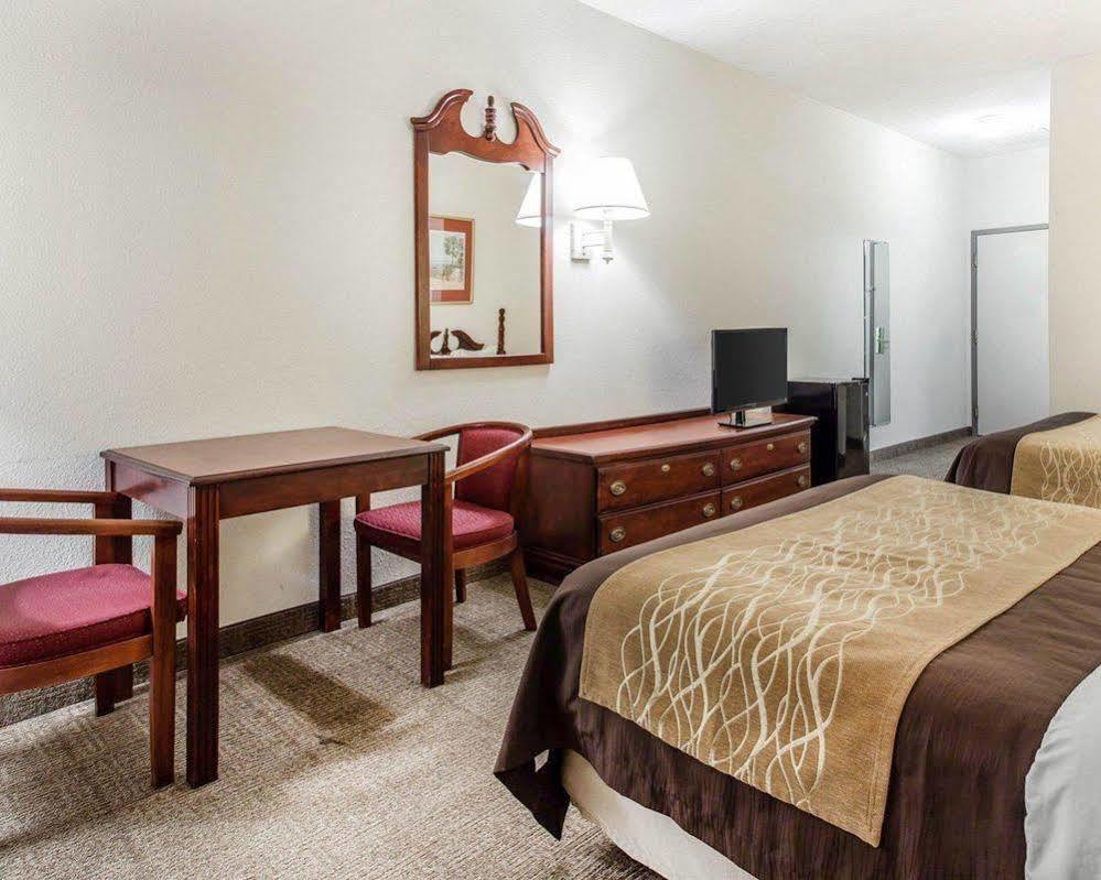 Quality Inn Surfside Beach Екстер'єр фото